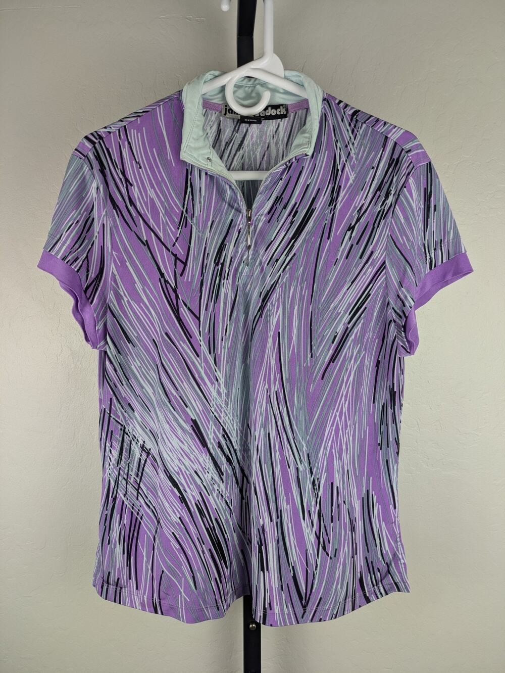 Jamie Sadock size Medium short sleeve fitted knit top 1/4 zip purple print
